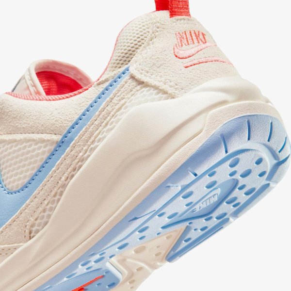 Женские кроссовки WMNS JORDAN CMFT ERA