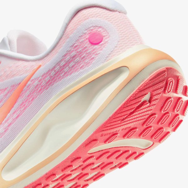 Жіночі кросівки NIKE W JOURNEY RUN