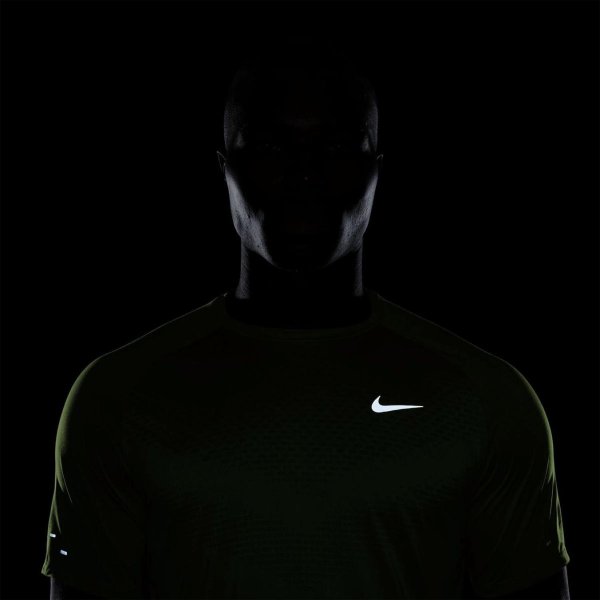 Чоловіча футболка NIKE M NK DFADV STRIDE SS TOP