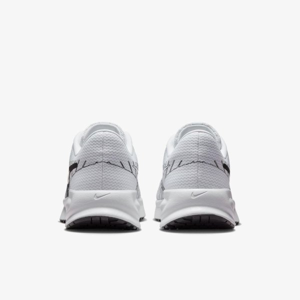 Чоловічі кросівки NIKE RUN DEFY