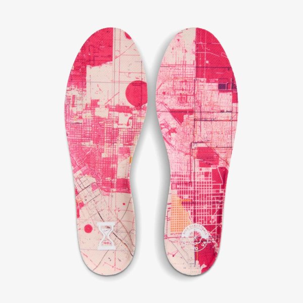 Чоловічі кросівки NIKE G.T. FUTURE HYPER PINK