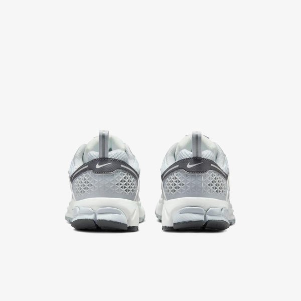 Дитячі кросівки NIKE VOMERO 5 PURE PLATINUM / METALLIC SILVER (GS)