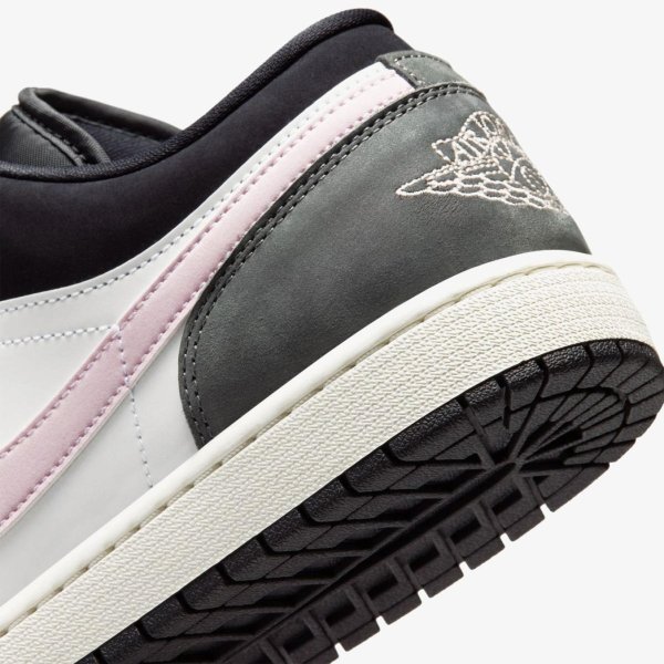 Чоловічі кросівки AIR JORDAN 1 LOW SE BLACK / ICED CARMINE