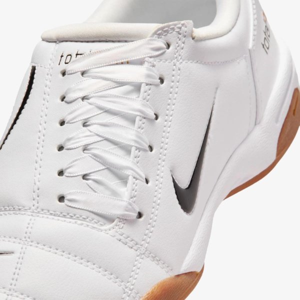 Жіночі кросівки NIKE WMNS T90