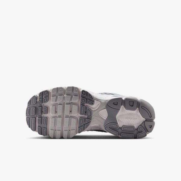 Детские кроссовки NIKE AIR MAX MOTO 2K (GS)