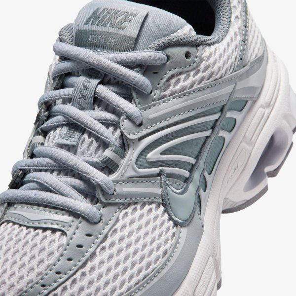 Детские кроссовки NIKE AIR MAX MOTO 2K (GS)