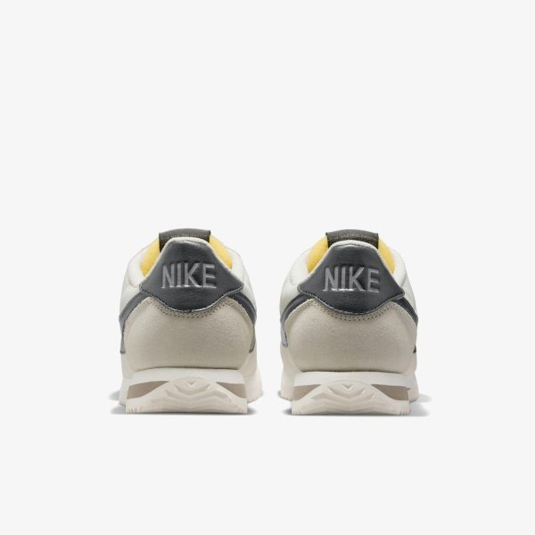 Жіночі кросівки NIKE WMNS CORTEZ
