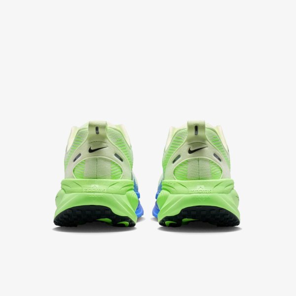 Чоловічі кросівки NIKE VOMERO 18