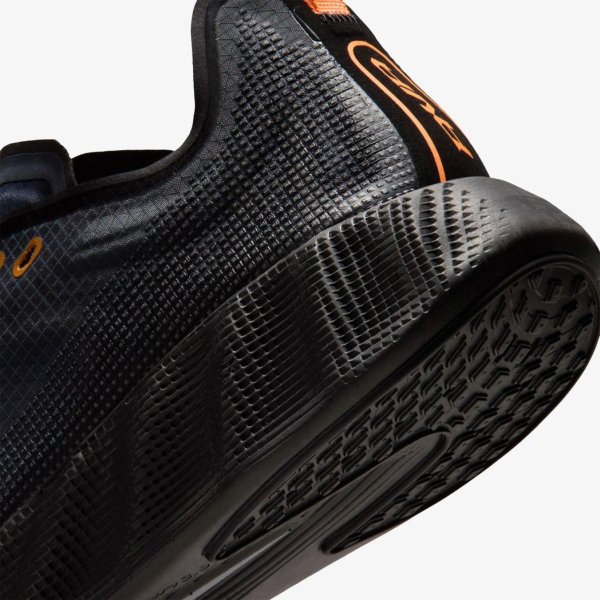 Чоловічі кросівки NIKE AVA X