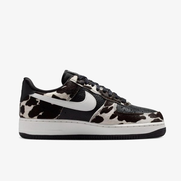 Жіночі кросівки NIKE WMNS AIR FORCE 1 '07 COW PRINT BLACK / WHITE