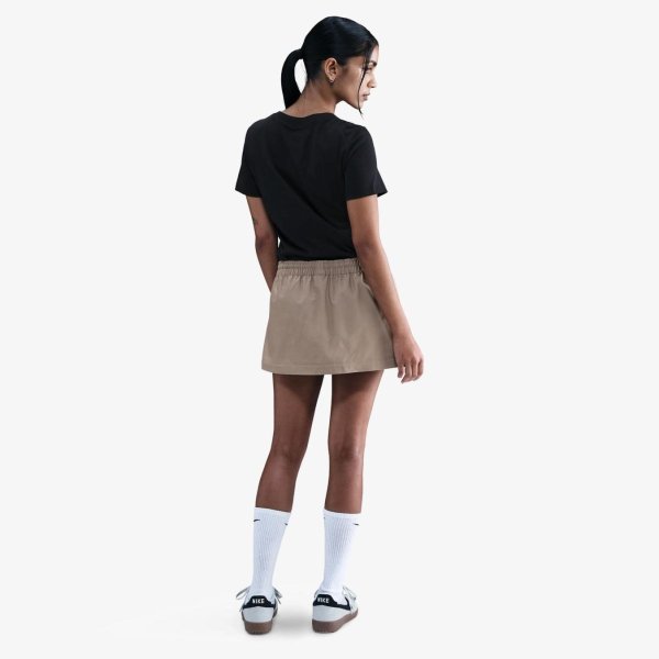 Женская футболка NIKE W NSW TEE VNECK LBR FS