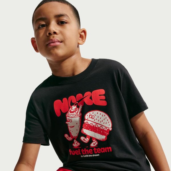 Дитяча футболка NIKE K NSW TEE FEEL THE TEAM