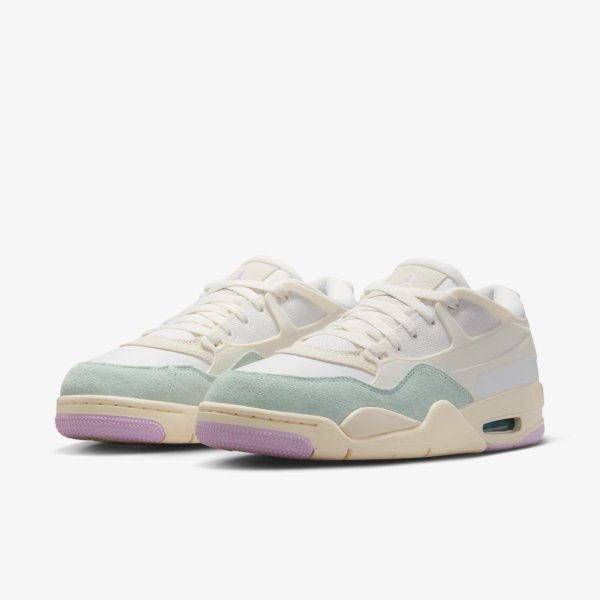 Жіночі кросівки WMNS AIR JORDAN 4 RM EASTER
