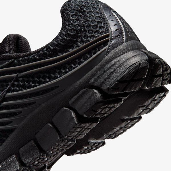 Жіночі кросівки NIKE WMNS ZOOM SKYLON 11 BLACK / ANTHRACITE