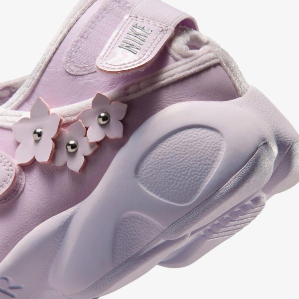 Жіночі балетки NIKE WMNS AIR RIFT FLOWERS