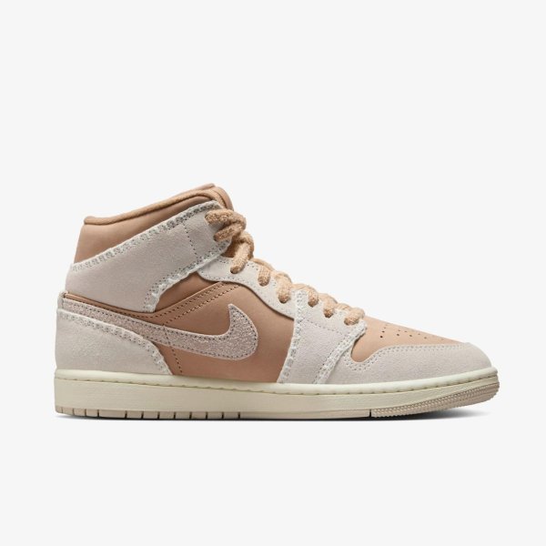 Женские кроссовки WMNS AIR JORDAN 1 MID SE HEMP