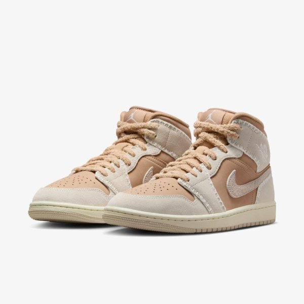 Женские кроссовки WMNS AIR JORDAN 1 MID SE HEMP