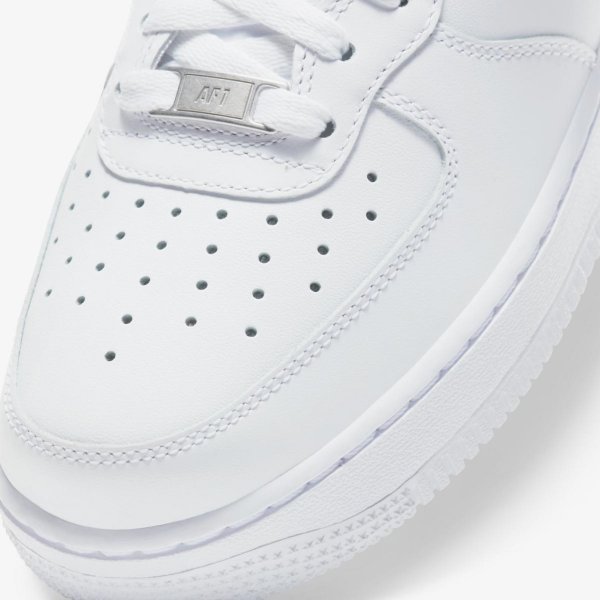 Жіночі кросівки NIKE WMNS AIR FORCE 1 07 MID