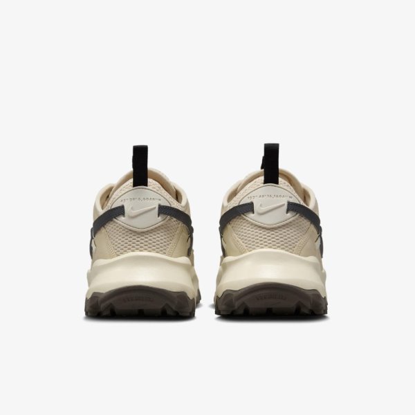 Женские кроссовки NIKE W TC 7900