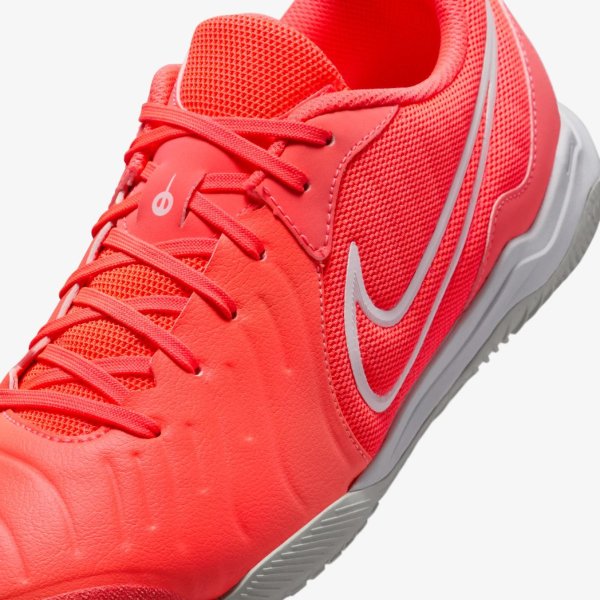 Мужские бутсы NIKE LEGEND 10 ACADEMY IC