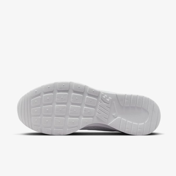 Жіночі кросівки NIKE WMNS TANJUN FLYEASE