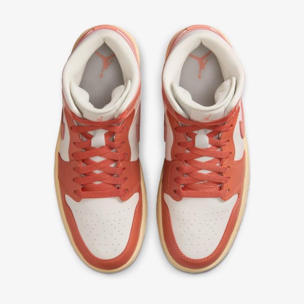 Женские кроссовки WMNS AIR JORDAN 1 MID