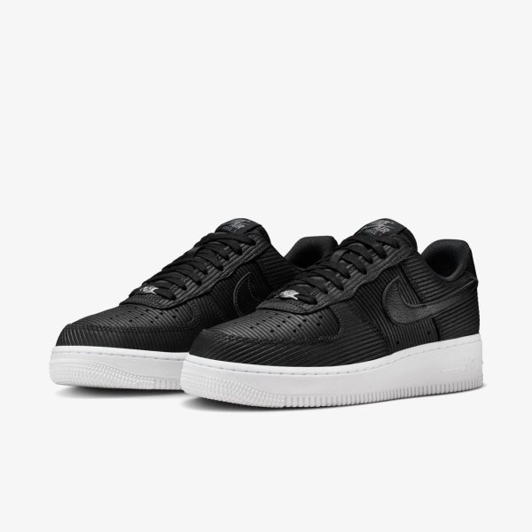 Жіночі кросівки NIKE WMNS AIR FORCE 1 07 CORDUROY BLACK