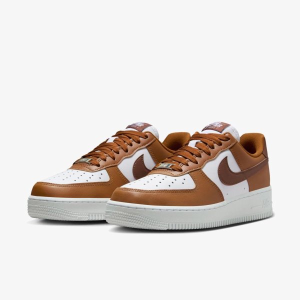 Женские кроссовки NIKE W AIR FORCE 1 07