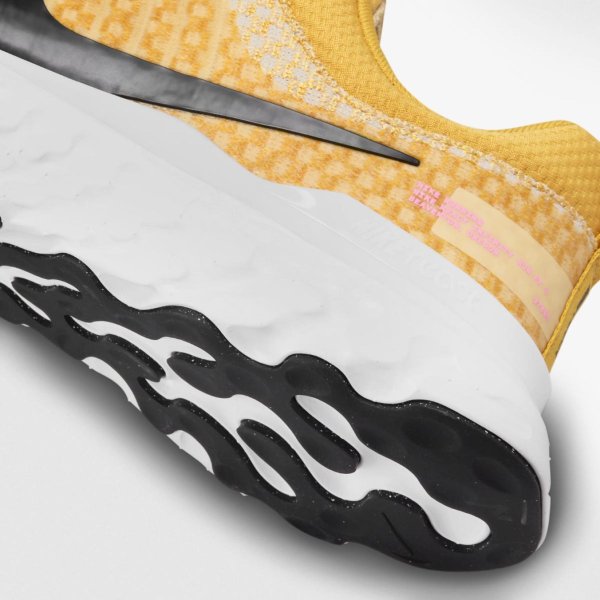 Жіночі кросівки NIKE W REACT INFINITY RUN FK 3