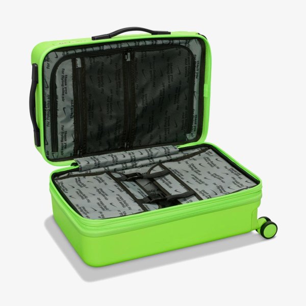 Валіза NIKE NK 22IN HARDSHELL LUGGAGE