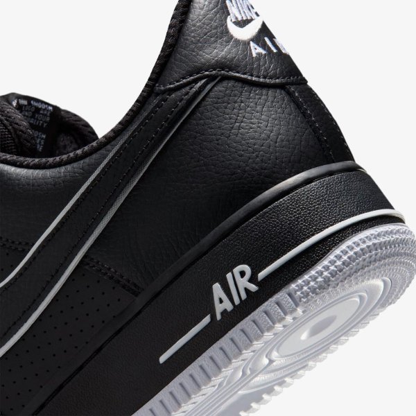 Чоловічі кросівки NIKE AIR FORCE 1 '07 LV8