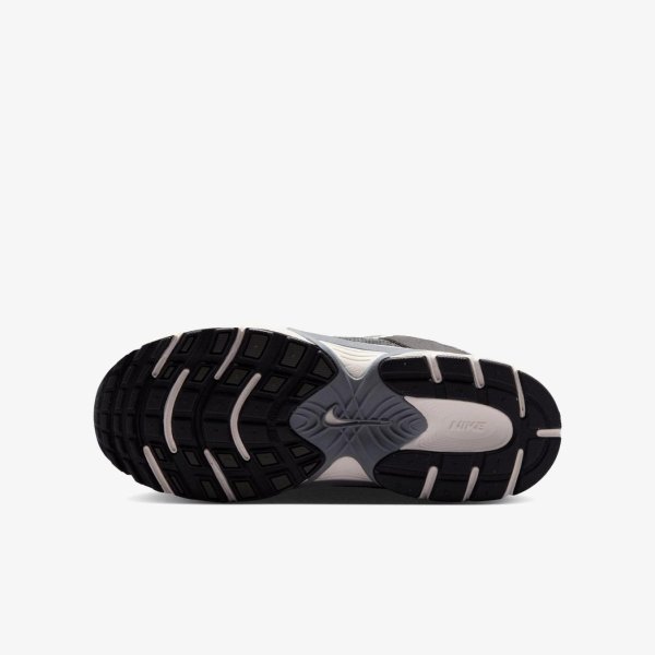 Детские кроссовки NIKE V5 RNR SUEDE (GS)