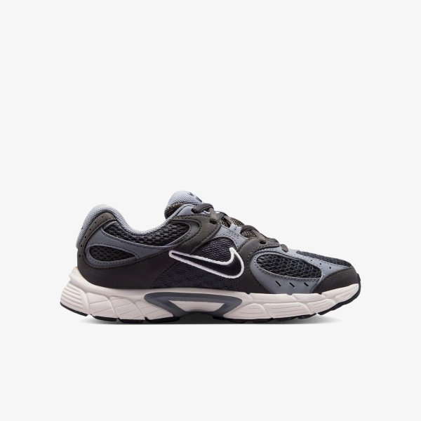 Детские кроссовки NIKE V5 RNR SUEDE (GS)