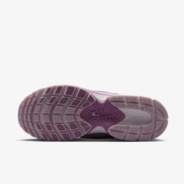 Женские кроссовки NIKE W V5 RNR DF