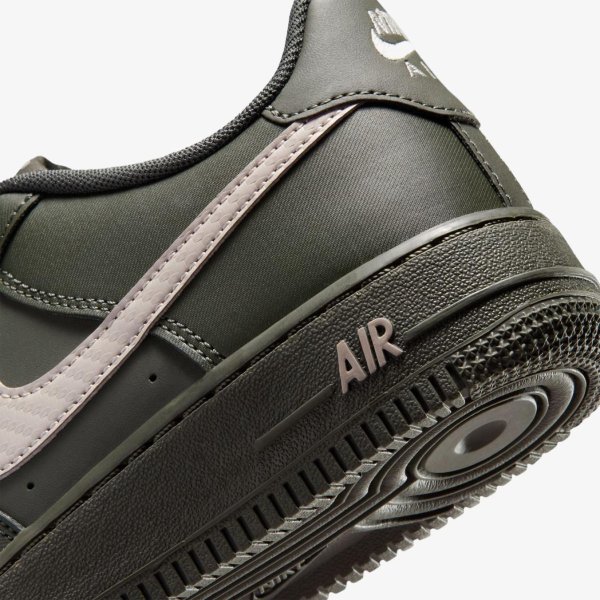 Дитячі кросівки NIKE AIR FORCE 1 TECH ESSENTIAL