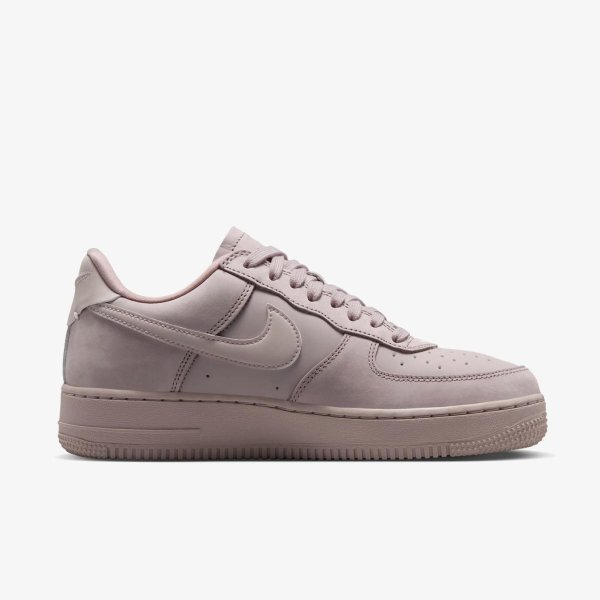 Женские кроссовки NIKE W AIR FORCE 1 RETRO PRM ESS