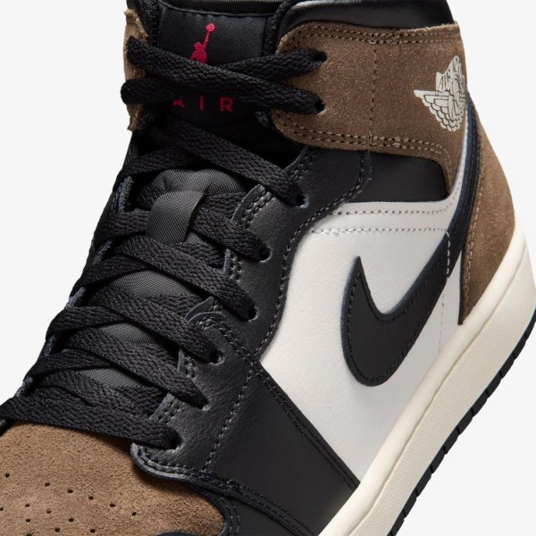 Чоловічі кросівки NIKE AIR JORDAN 1 MID