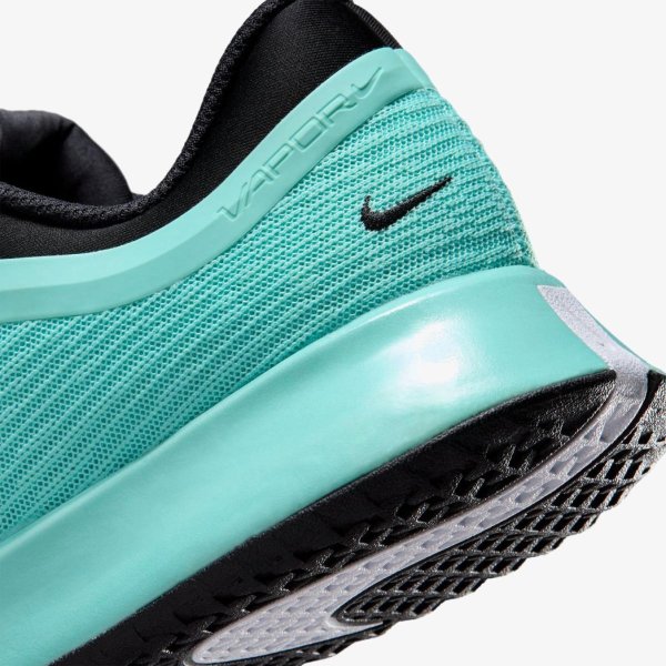 Жіночі кросівки NIKE W ZOOM VAPOR PRO 3 HC PRM