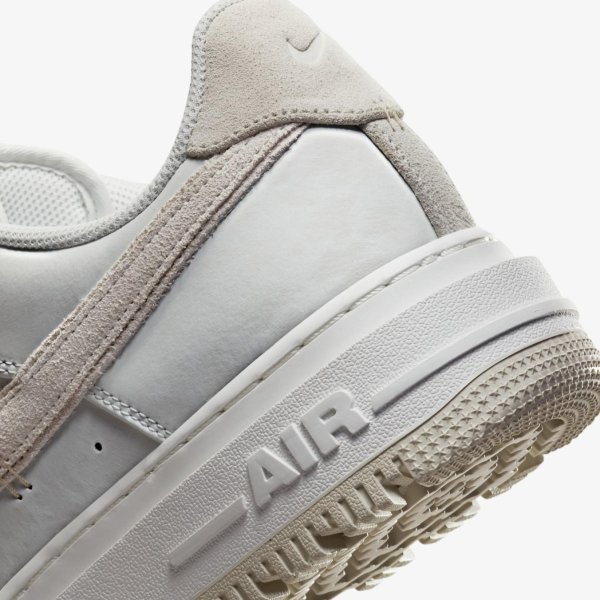 Мужские кроссовки NIKE AIR FORCE 1 LUXE