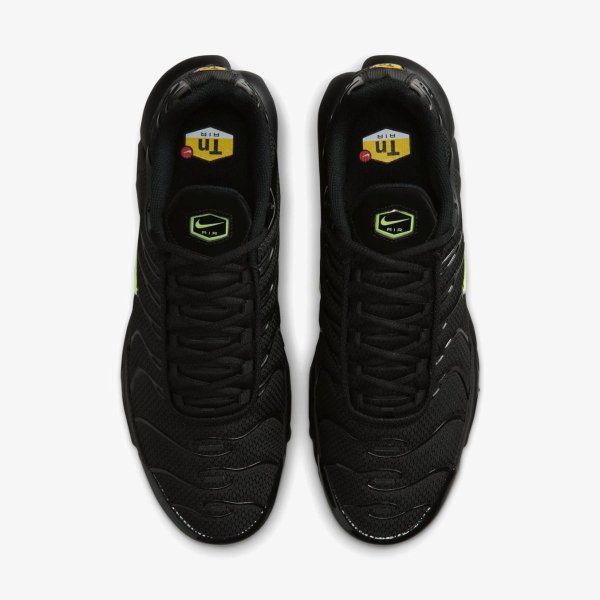 Чоловічі кросівки NIKE AIR MAX PLUS «Black/Volt»
