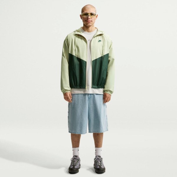 Чоловіча куртка NIKE WINDRUNNER LND JKT 26