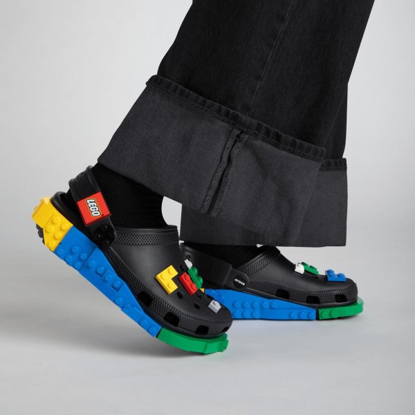 Тапочки CROCS X LEGO MASTERBRAND CREATIVITY CLOG «Black/Multi»