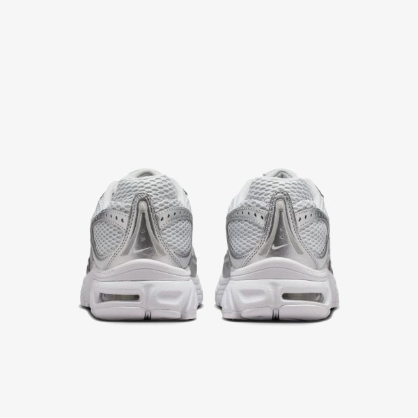 Женские кроссовки NIKE AIR MAX MOTO 2K