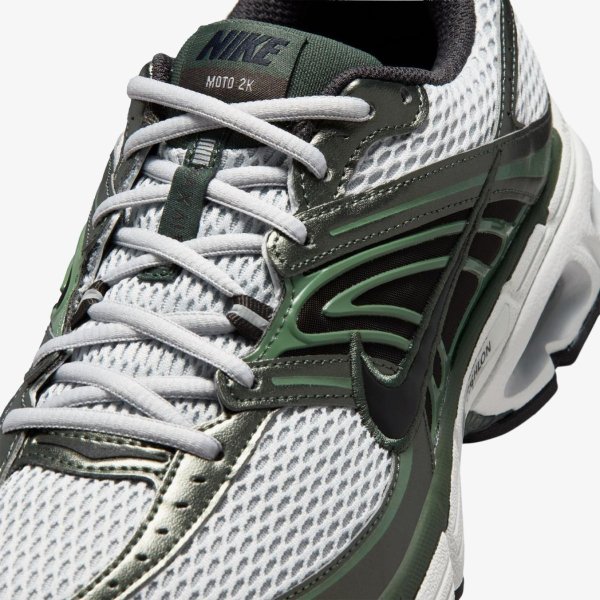 Мужские кроссовки NIKE AIR MAX MOTO 2K