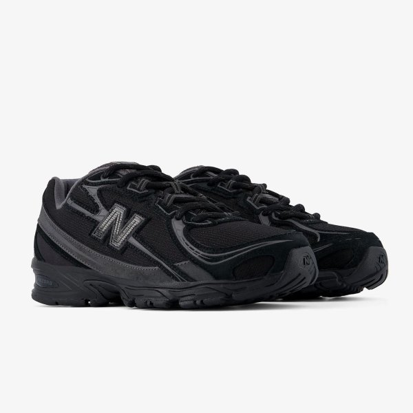 Кросівки NEW BALANCE 740