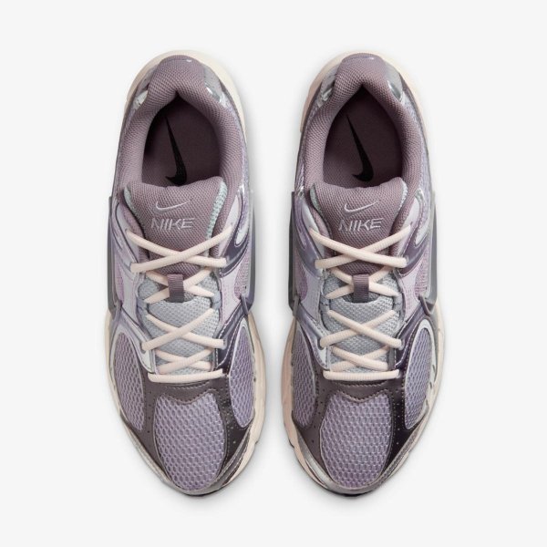 Чоловічі кросівки NIKE V5 RNR