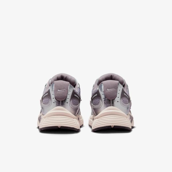 Чоловічі кросівки NIKE V5 RNR