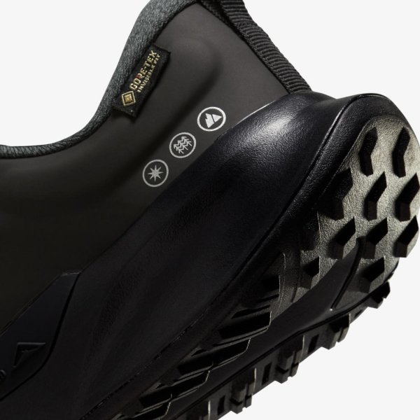 Жіночі кросівки NIKE JUNIPER TRAIL 2 GTX BLACK / ANTHRACITE / COOL GREY