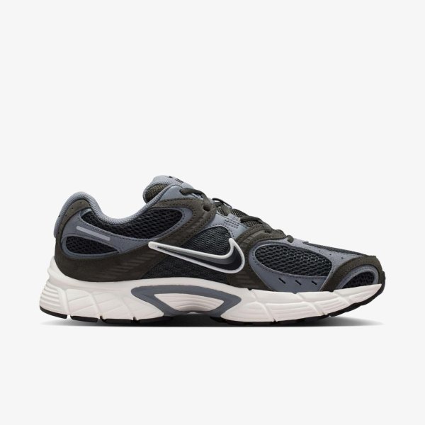 Чоловічі кросівки NIKE V5 RNR SUEDE 2
