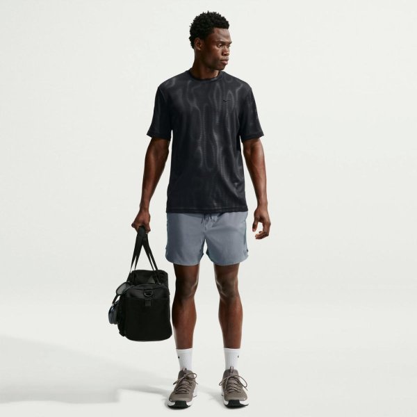 Чоловіча футболка NIKE N.A.C. PRIMARY DRI-FIT SS TOP «DBOSS»